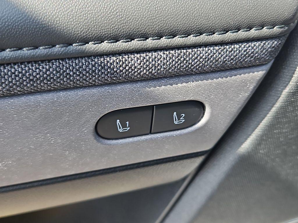 2024 Hyundai IONIQ 5 Limited - Photo 12