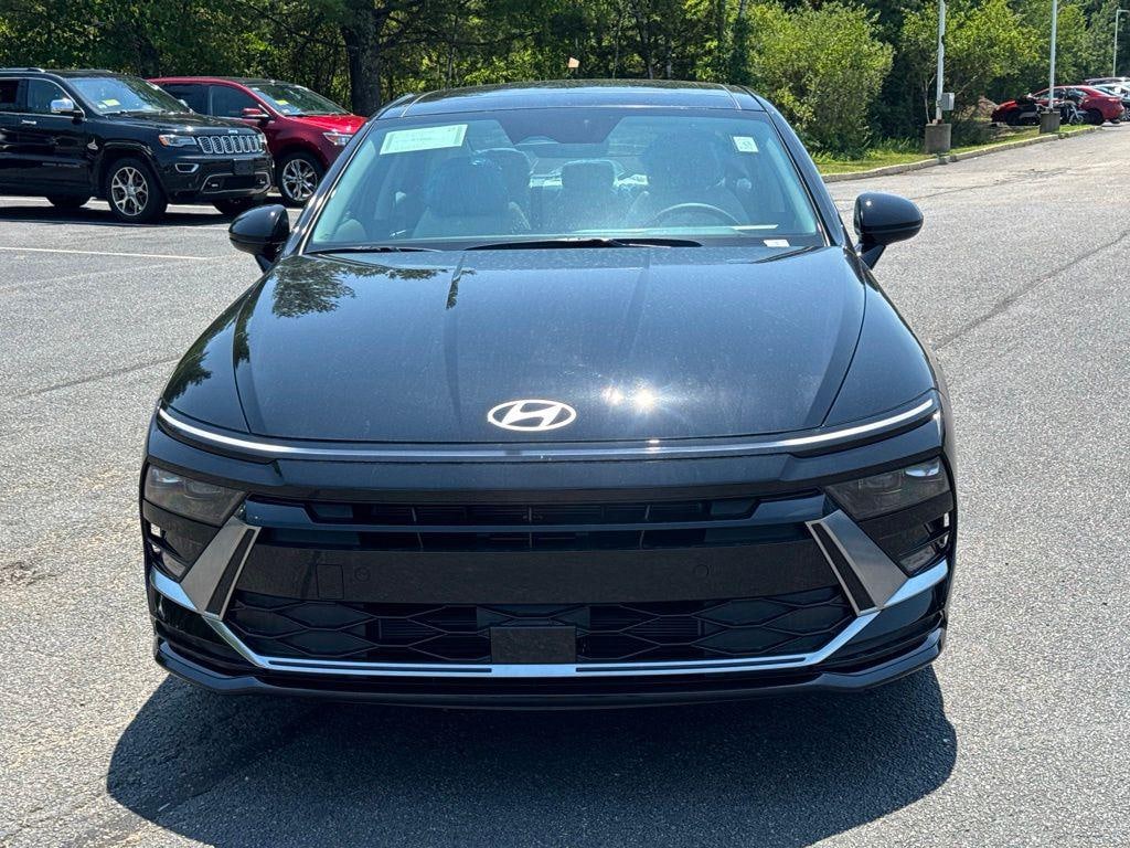New 2026 Hyundai Sonata Hybrid SEL Sedan