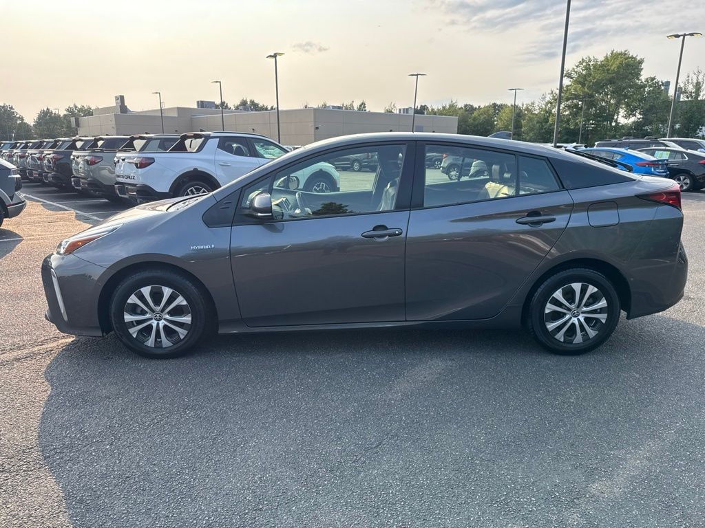 Used 2021 Toyota Prius XLE AWD-e Hatchback
