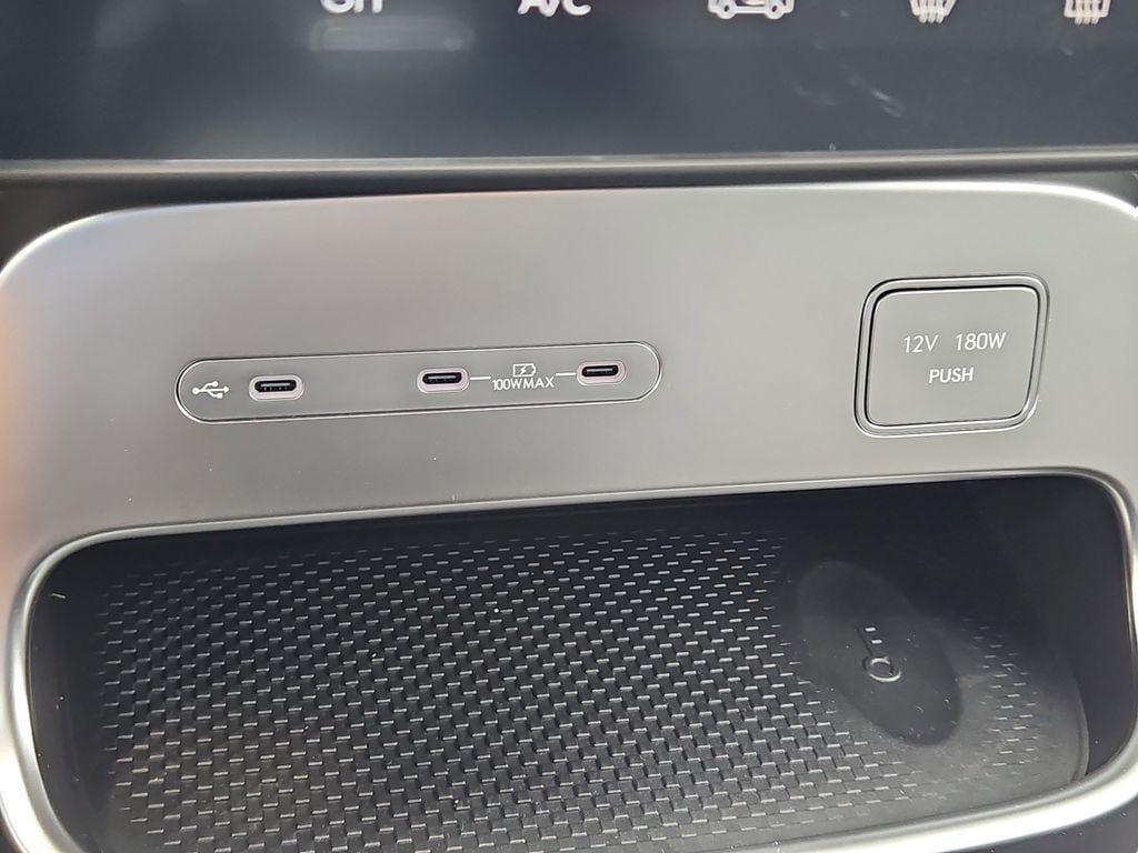 2026 Hyundai IONIQ 9 SE - Photo 12