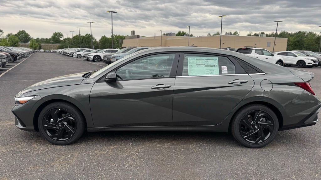 New 2026 Hyundai Elantra SEL Sport Premium Sedan