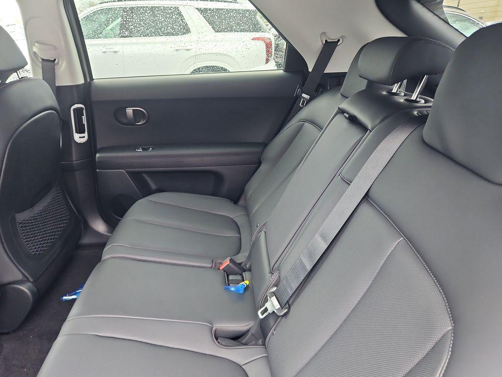 2025 Hyundai IONIQ 5 SEL - Photo 19