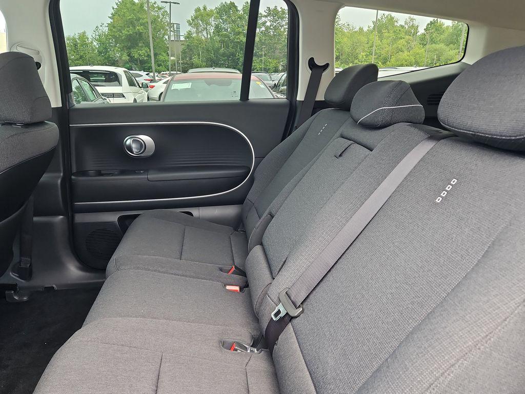 2026 Hyundai IONIQ 9 SE - Photo 18
