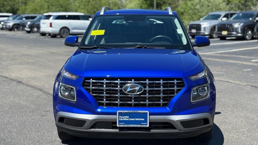 Used 2025 Hyundai Venue Limited SUV
