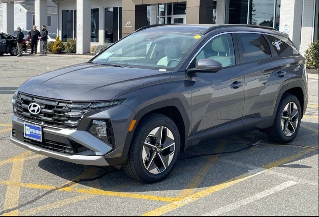 New 2025 Hyundai Tucson Hybrid SEL Convenience SUV
