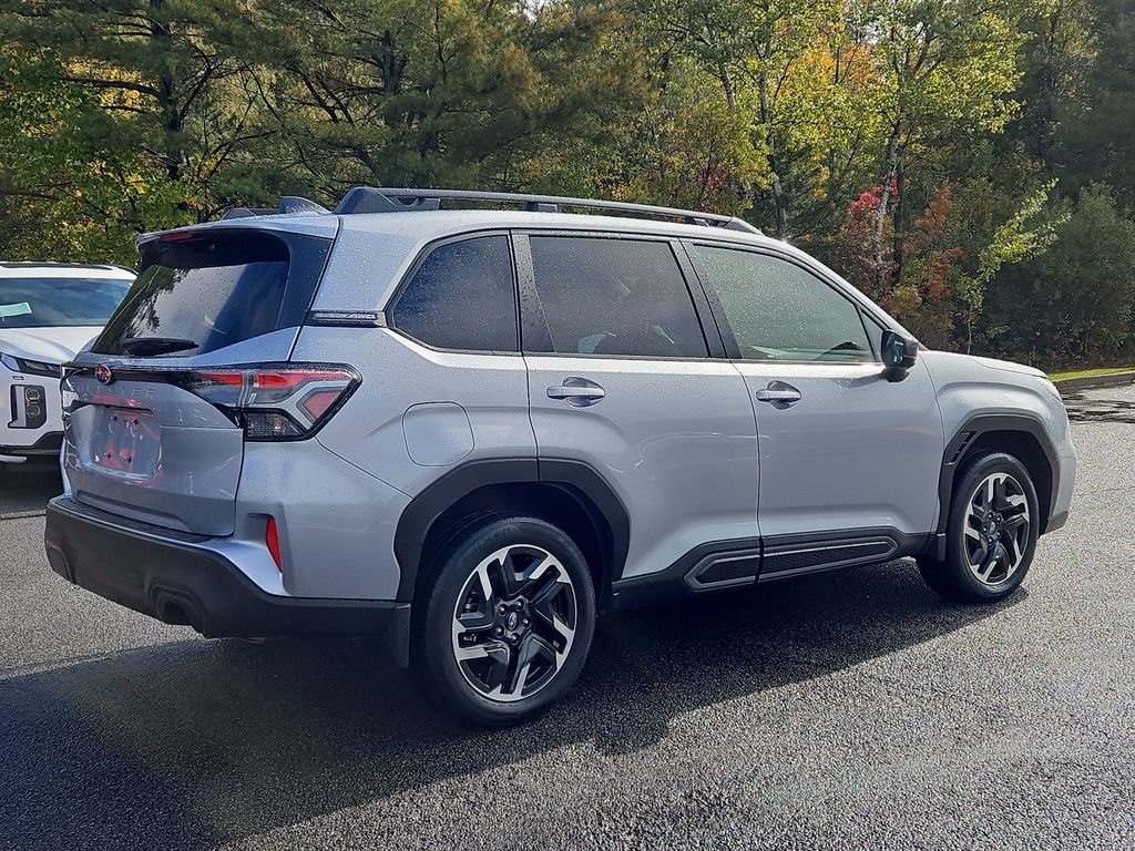 2025 Subaru Forester Limited photo 3