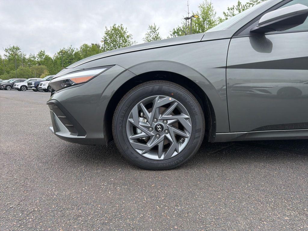 New 2026 Hyundai Elantra Hybrid Blue Sedan