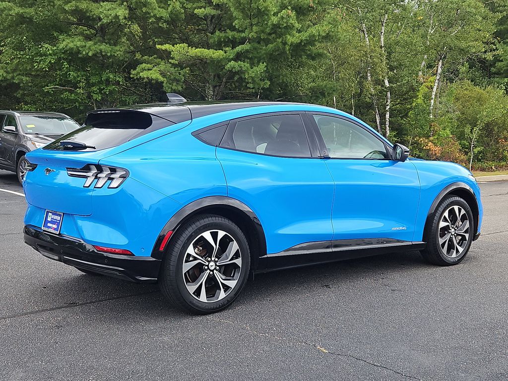 2023 Ford Mustang Mach-E Premium photo 3