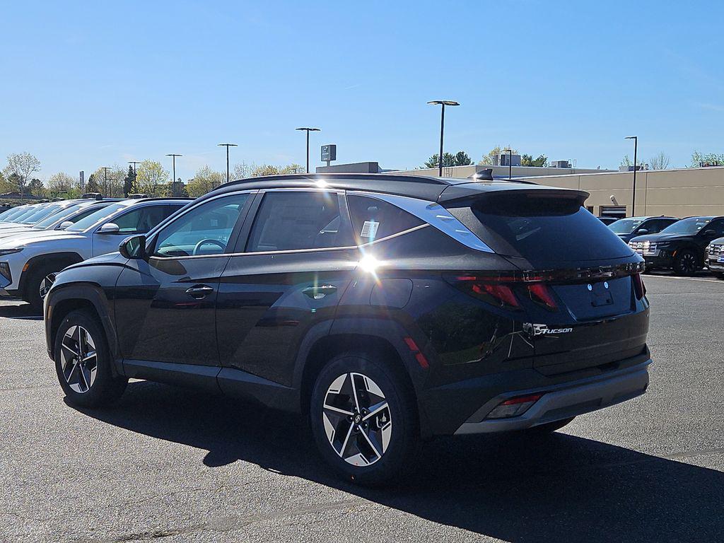 2025 Hyundai Tucson SEL photo 2