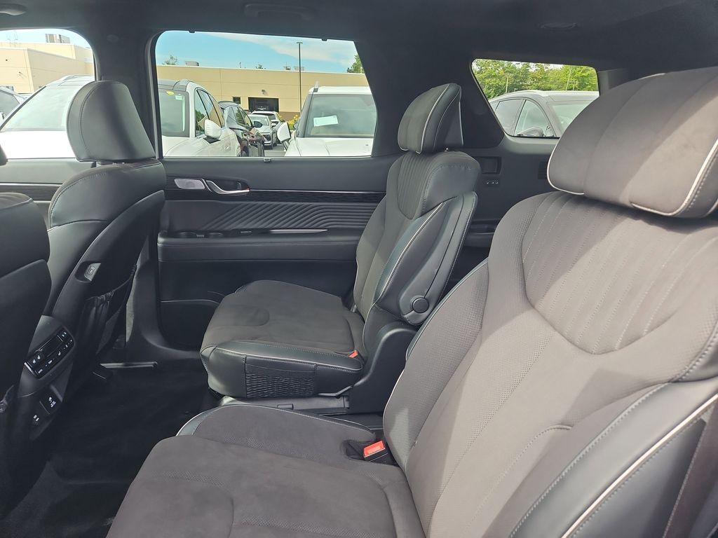 New 2025 Hyundai Palisade Calligraphy Night Edition AWD SUV