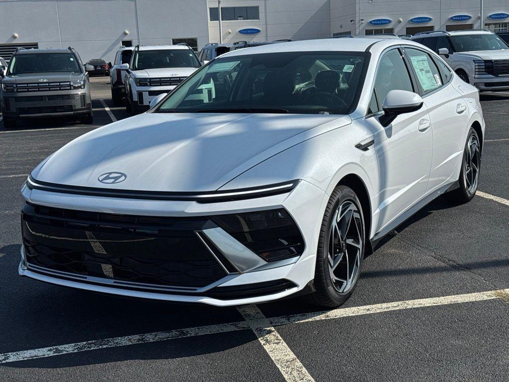 New 2026 Hyundai Sonata SEL Sport Sedan