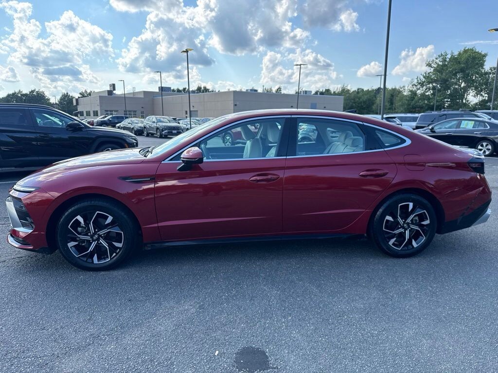 Certified 2024 Hyundai Sonata SEL Sedan