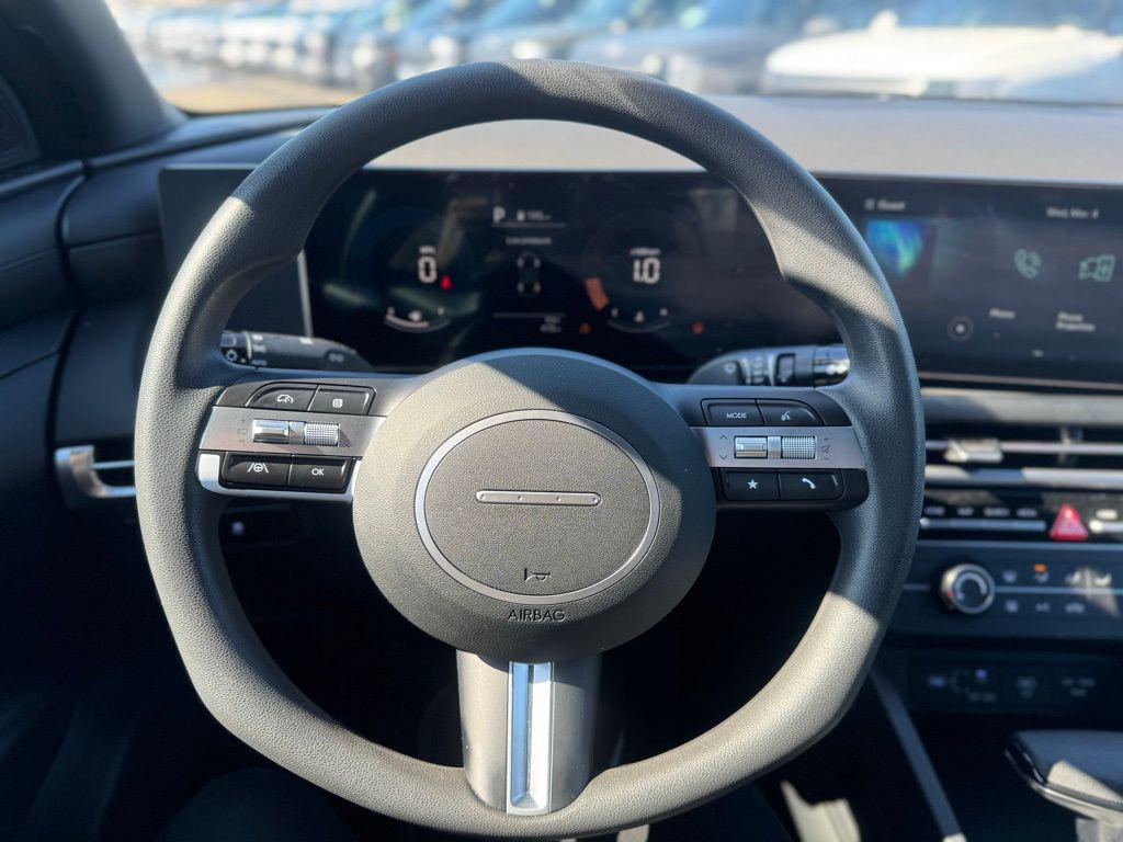 2025 Hyundai Santa Cruz SE - Photo 11