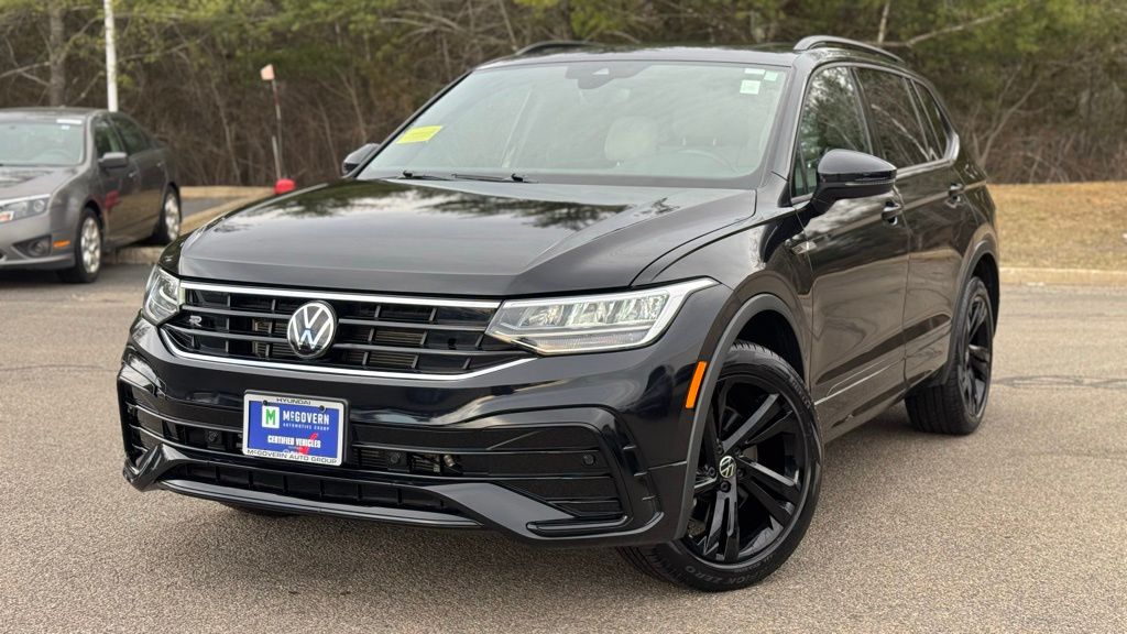 2023 Volkswagen Tiguan SE R-LINE BLACK