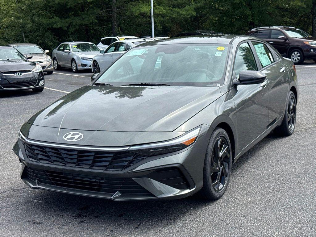  Hyundai Elantra
