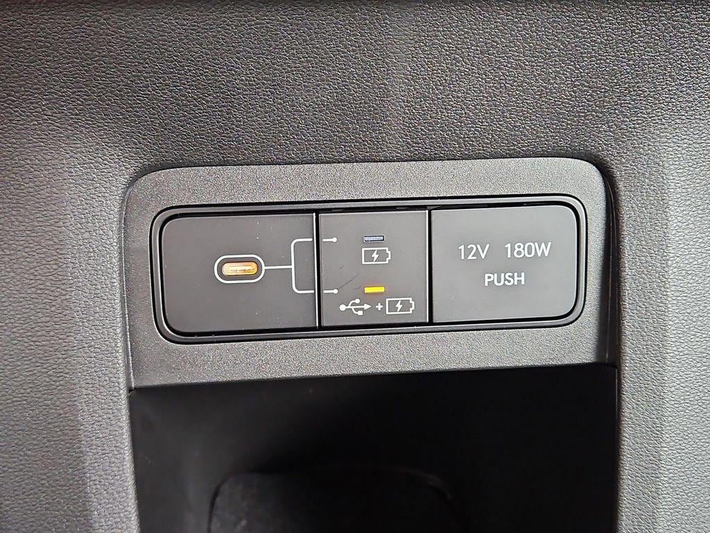 2025 Hyundai IONIQ 5 SEL - Photo 12