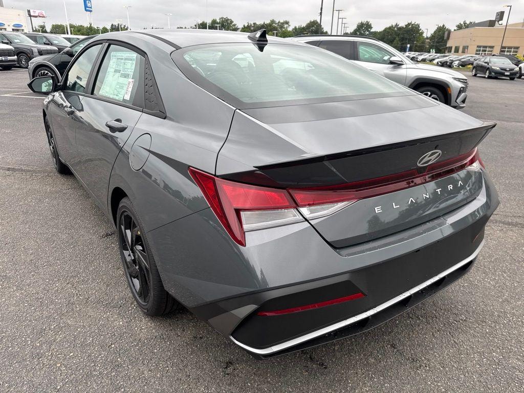 New 2026 Hyundai Elantra SEL Sport Sedan