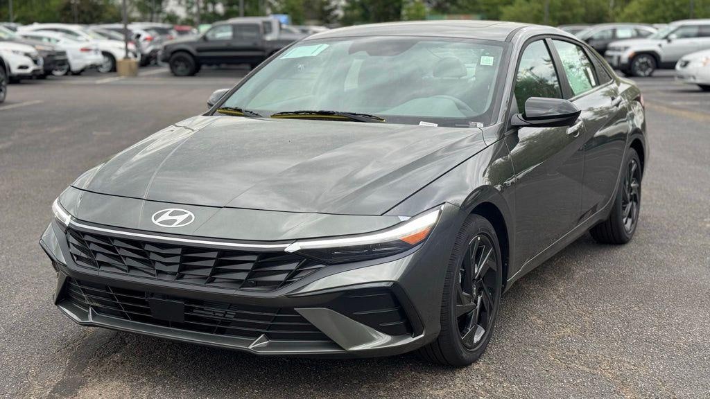 New 2026 Hyundai Elantra SEL Sport Premium Sedan