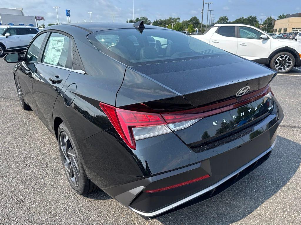 New 2026 Hyundai Elantra Limited Sedan