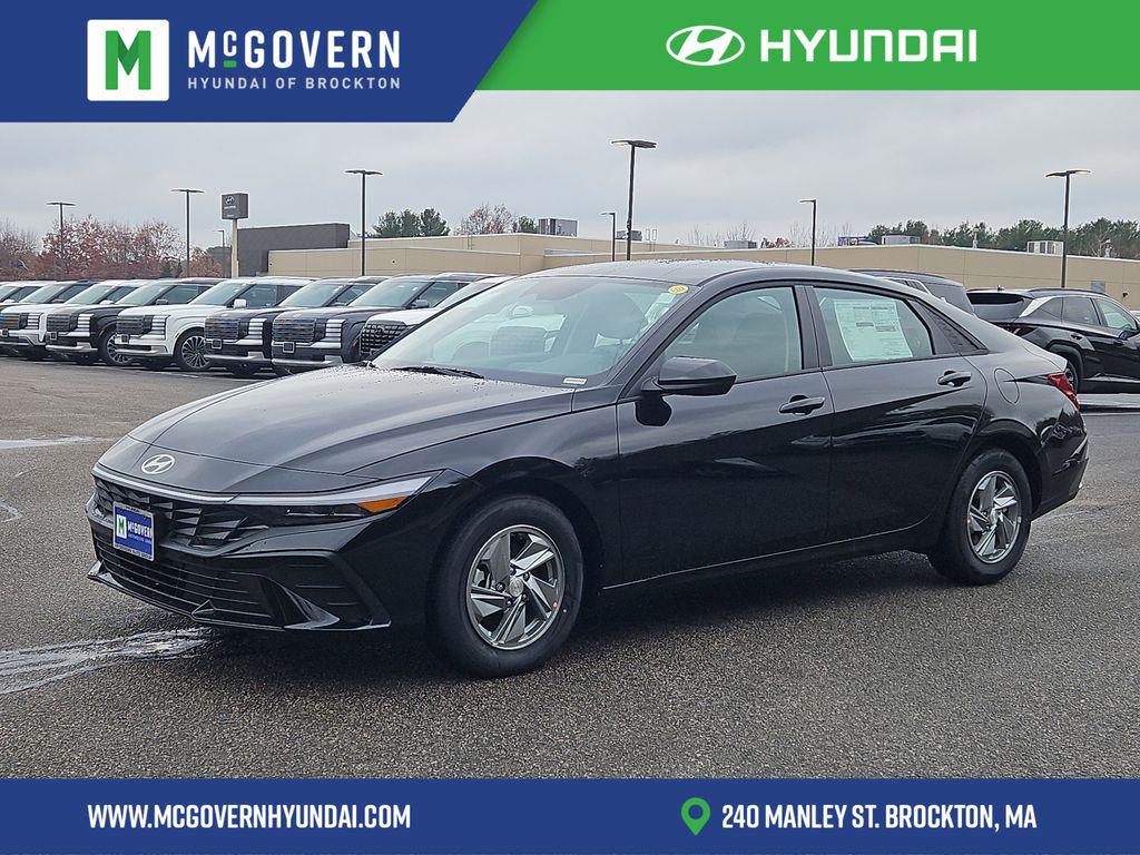 2026 Hyundai Elantra SE's photo