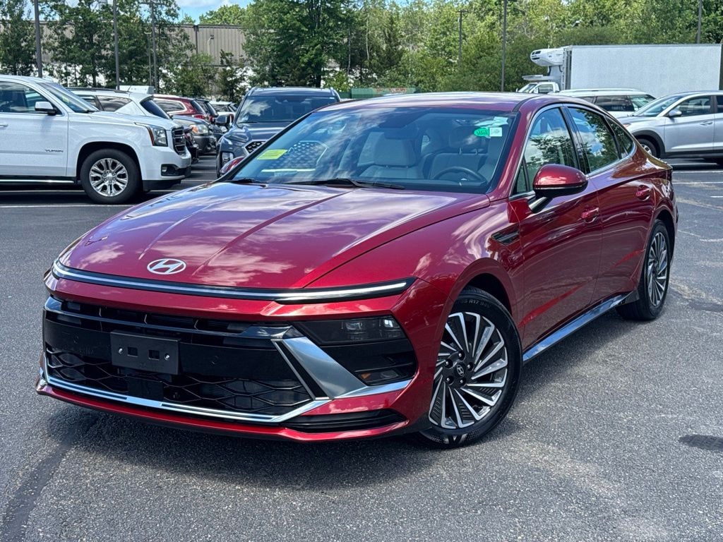 Certified 2025 Hyundai Sonata Hybrid SEL Sedan
