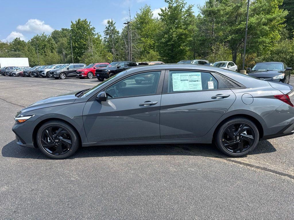 New 2026 Hyundai Elantra SEL Sport Sedan