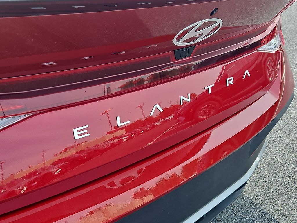 Certified 2025 Hyundai Elantra SEL Sport Sedan