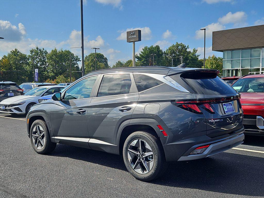 2026 Hyundai Tucson SEL photo 2