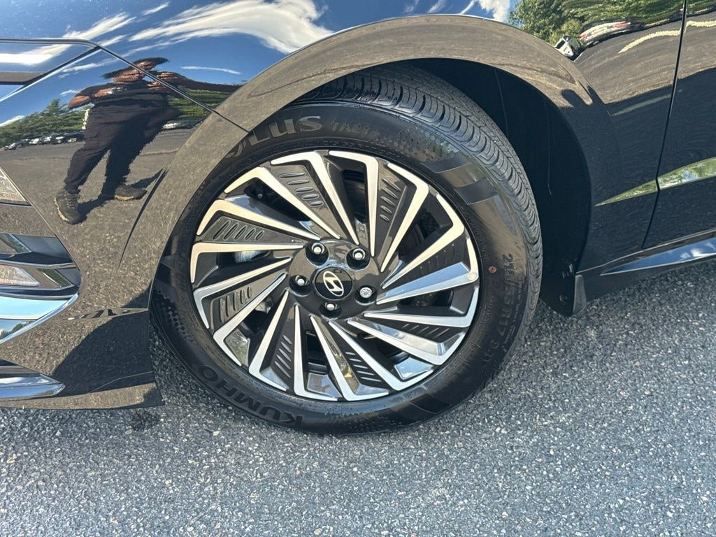 Certified 2025 Hyundai Sonata Hybrid SEL Sedan