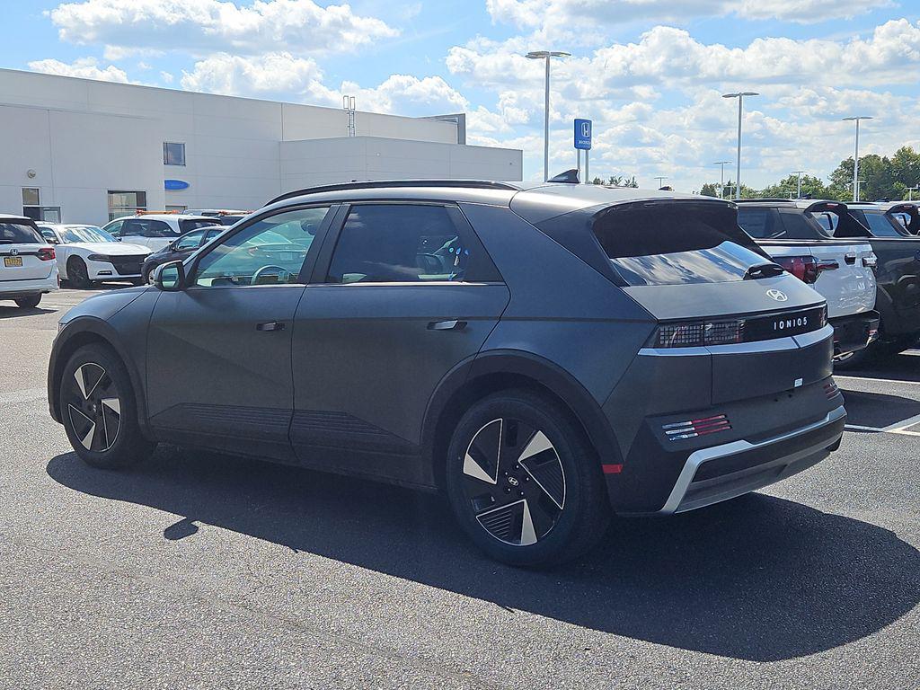 2025 Hyundai Ioniq 5 SEL photo 2