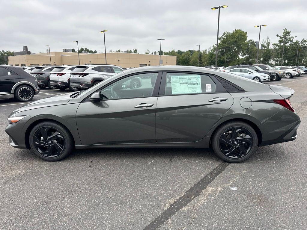 New 2026 Hyundai Elantra SEL Sport Sedan