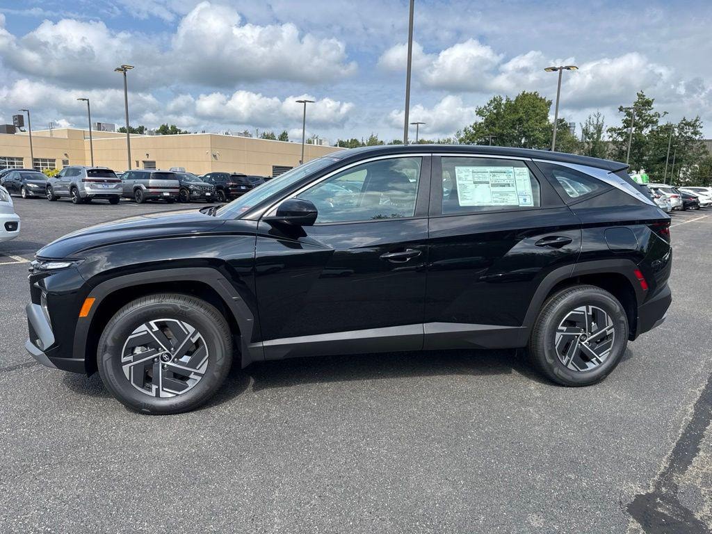New 2026 Hyundai Tucson Hybrid Blue SUV