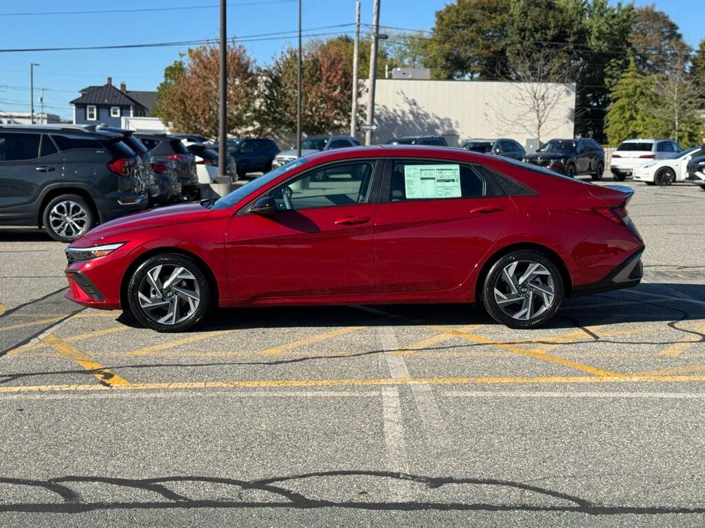 New 2025 Hyundai Elantra SEL Sport Sedan