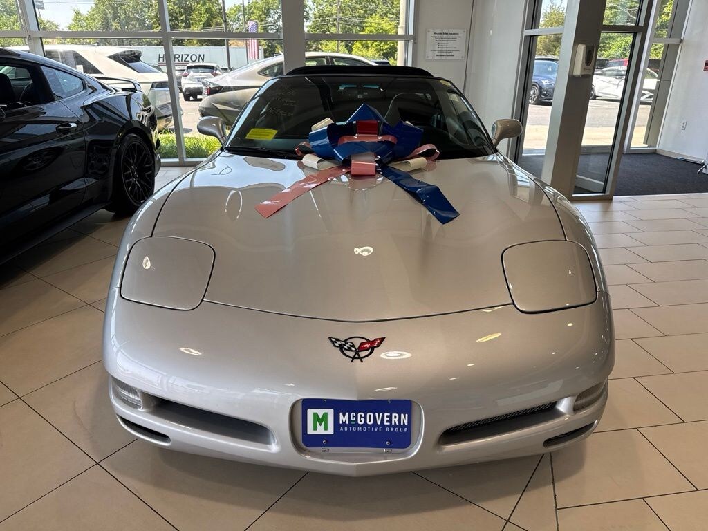 Used 1998 Chevrolet Corvette Base Coupe
