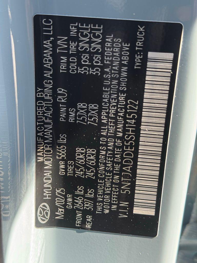 2025 Hyundai Santa Cruz SE - Photo 7