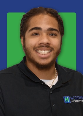 Staff member Geovanni Andrade from a003419a127b