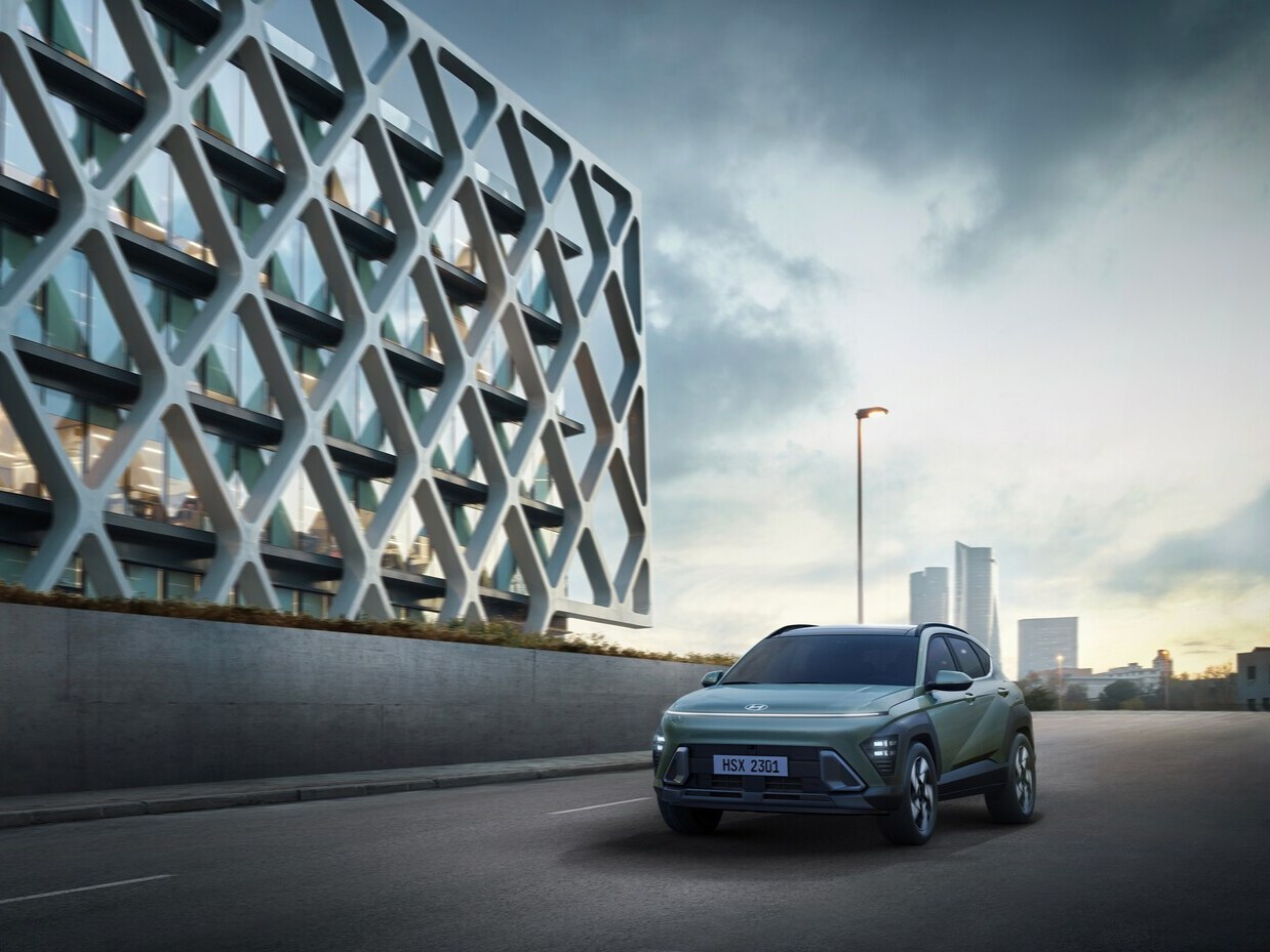 Hyundai Kona driving in city