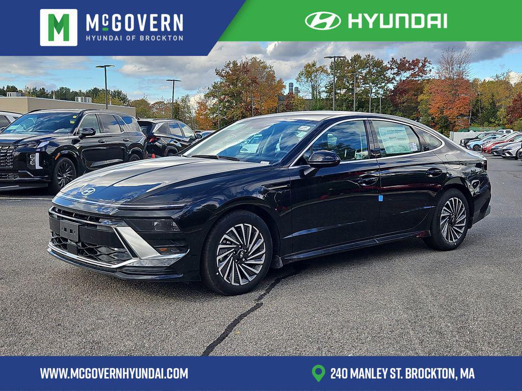 2025 Hyundai Sonata Hybrid Sedan 