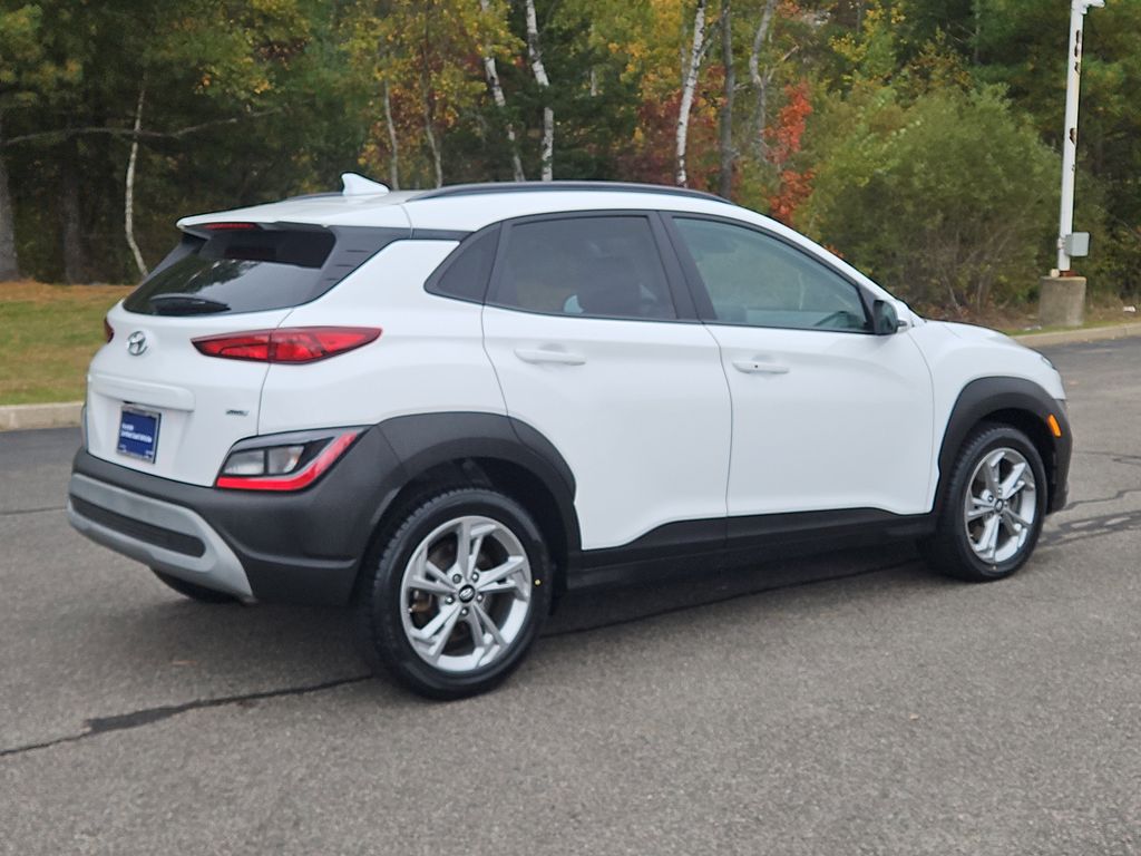 2023 Hyundai Kona SEL photo 2