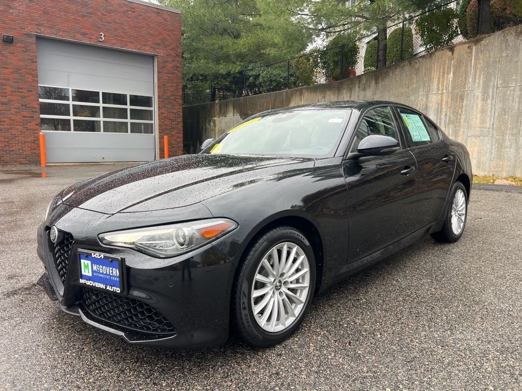 Used 2022 Alfa Romeo Giulia Sedan