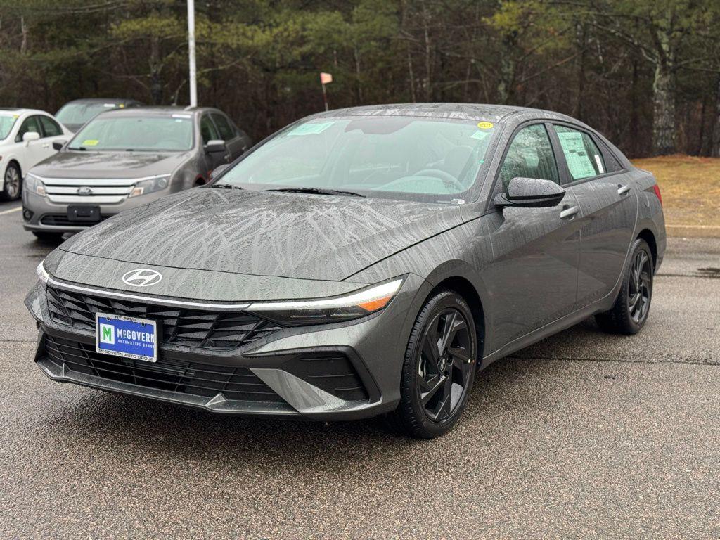 2026 Hyundai Elantra 2.0 SEL Sport IVT's photo