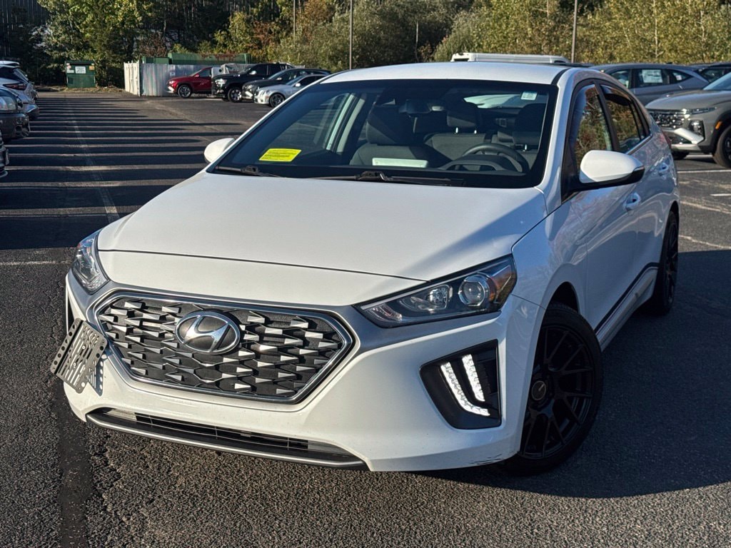 2022 Hyundai Ioniq SE