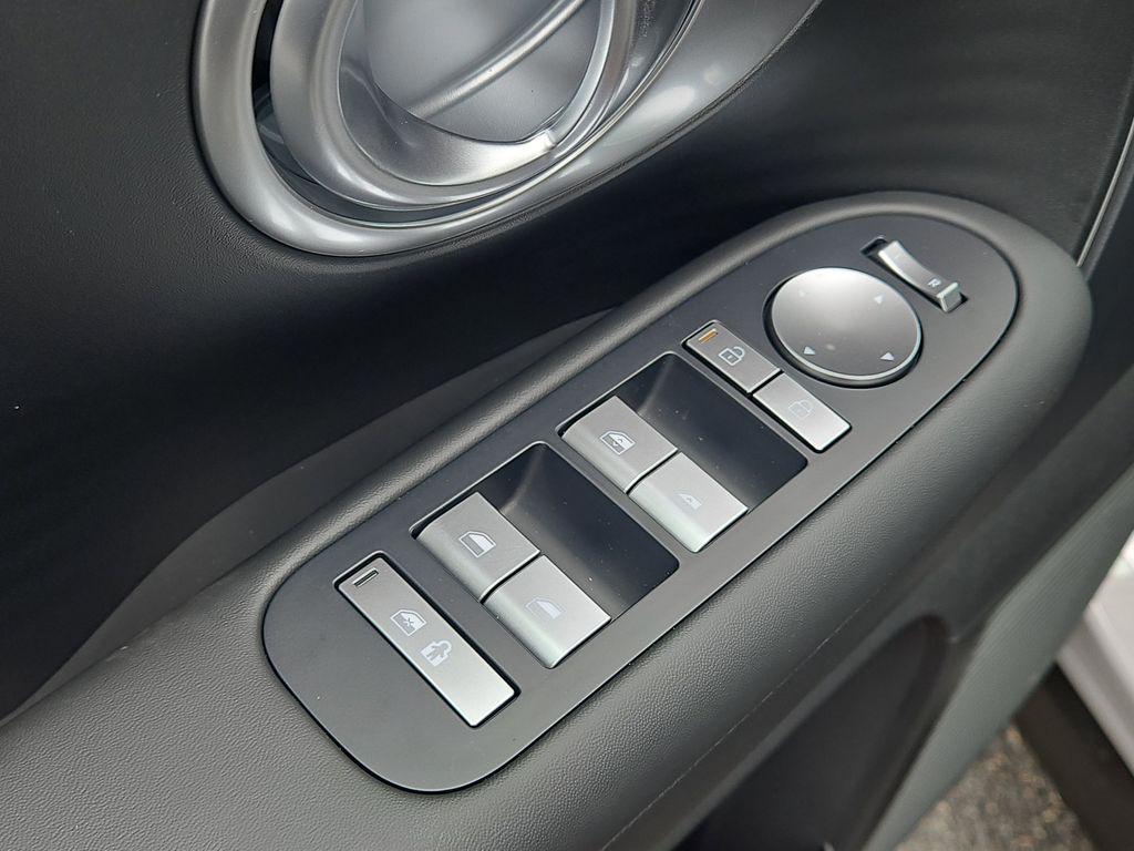 2026 Hyundai IONIQ 9 SE - Photo 15