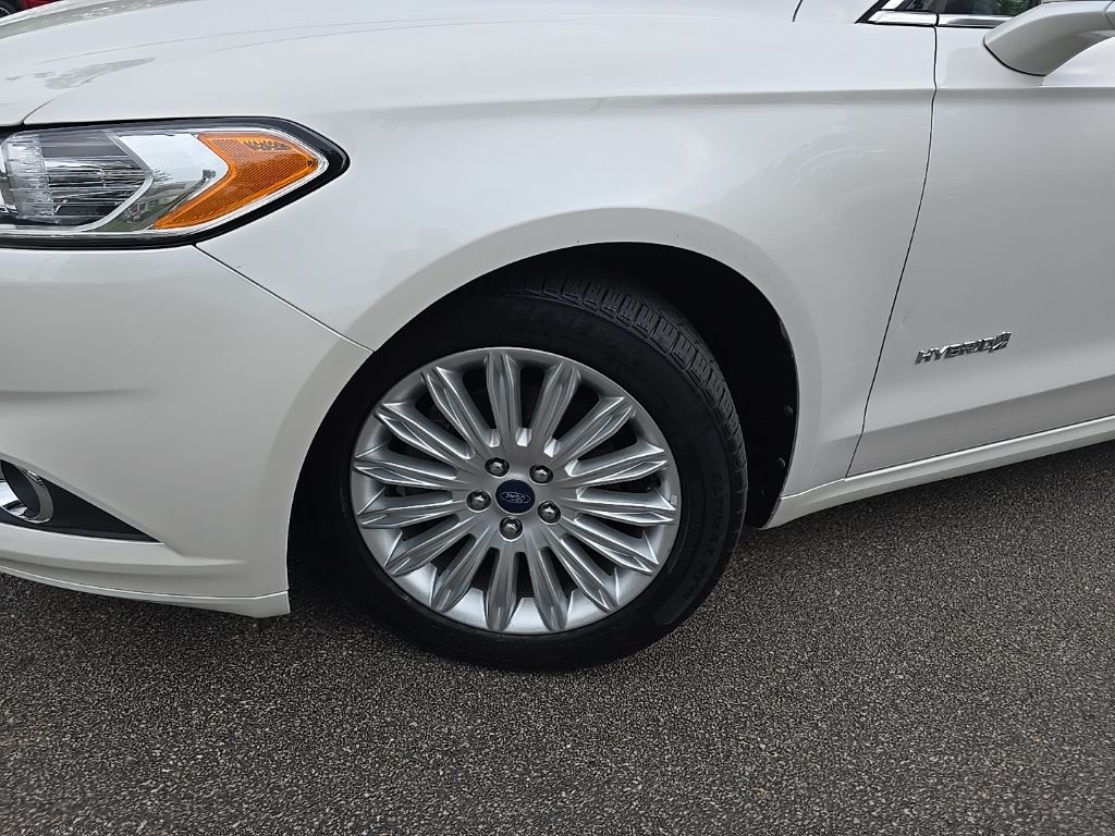 Used 2013 Ford Fusion SE Hybrid with VIN 3FA6P0LU4DR335116 for sale in Brockton, MA