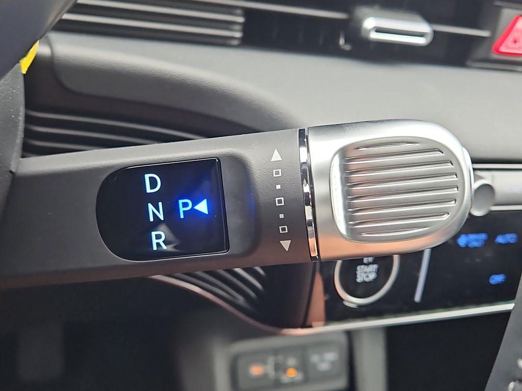 2025 Hyundai IONIQ 5 SEL - Photo 16