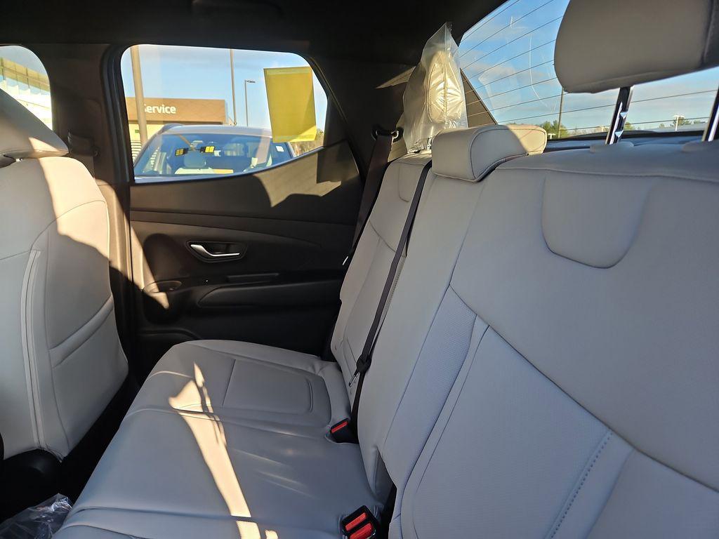 2026 Hyundai Santa Cruz SEL photo 3