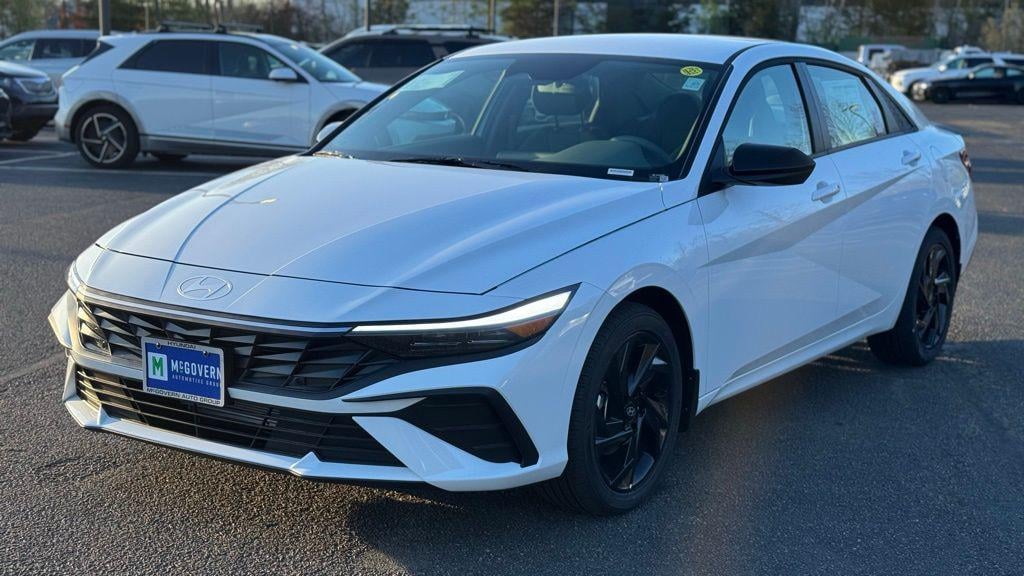 New 2026 Hyundai Elantra SEL Sport Sedan