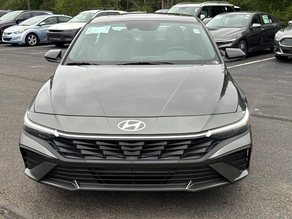 New 2026 Hyundai Elantra SEL Sport Sedan