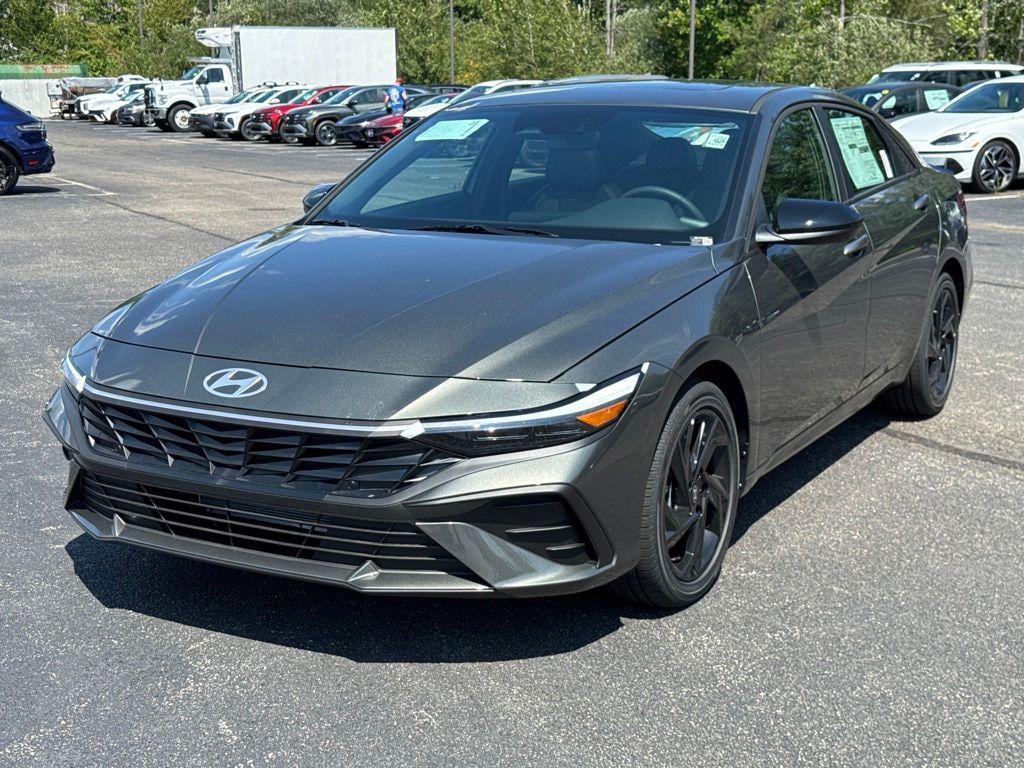 New 2026 Hyundai Elantra SEL Sport Sedan