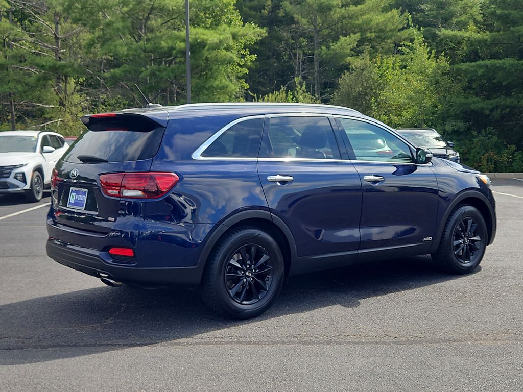 2020 Kia Sorento LX photo 3
